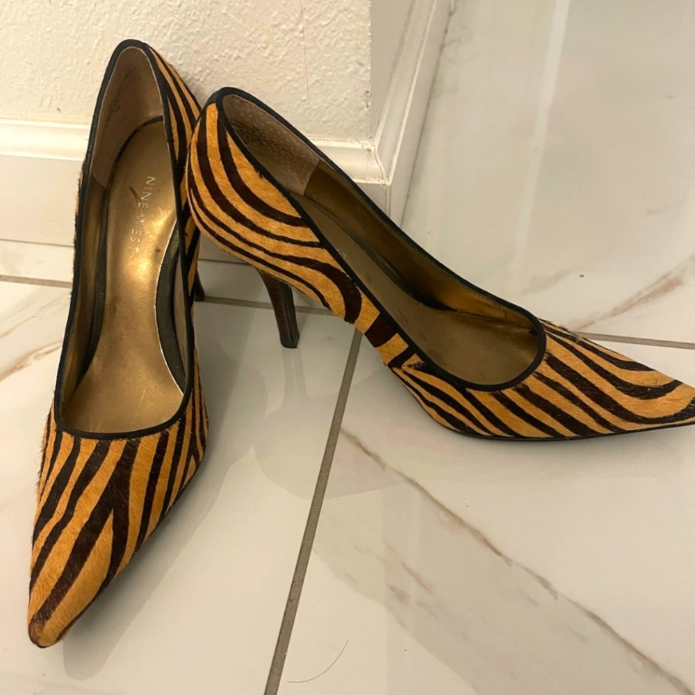 Nine West Size 8 Zebra print Heels